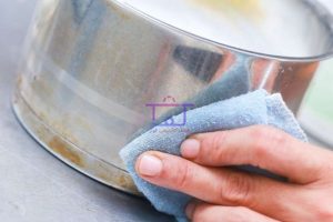 جلوگیری از سیاه شدن قابلمه روحی
